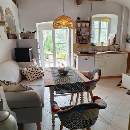 Сasa de vacaciones Rilia Cottagehouse *